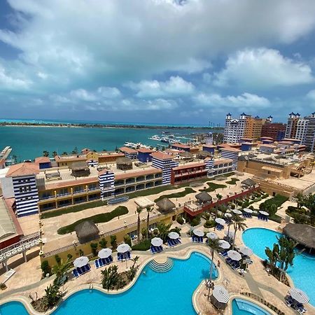 Porto Marina Resort Chalets Families Only Ел Аламейн Екстериор снимка