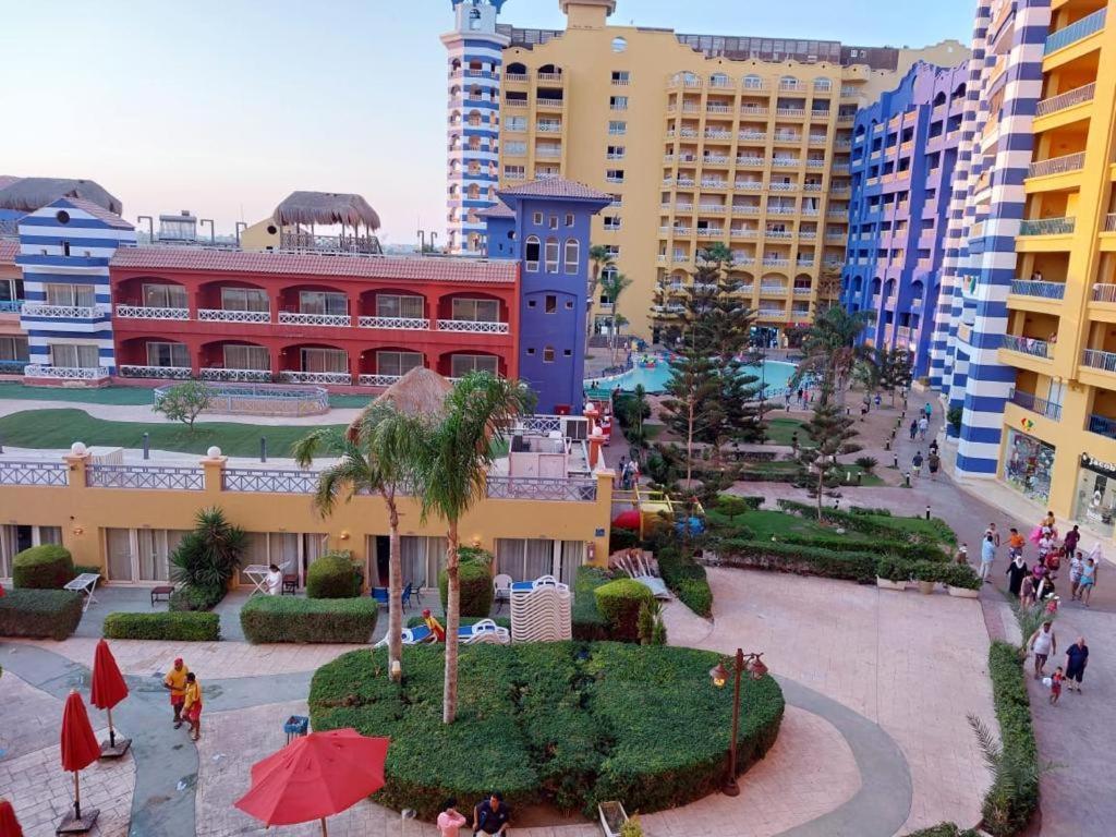 Porto Marina Resort Chalets Families Only Ел Аламейн Екстериор снимка