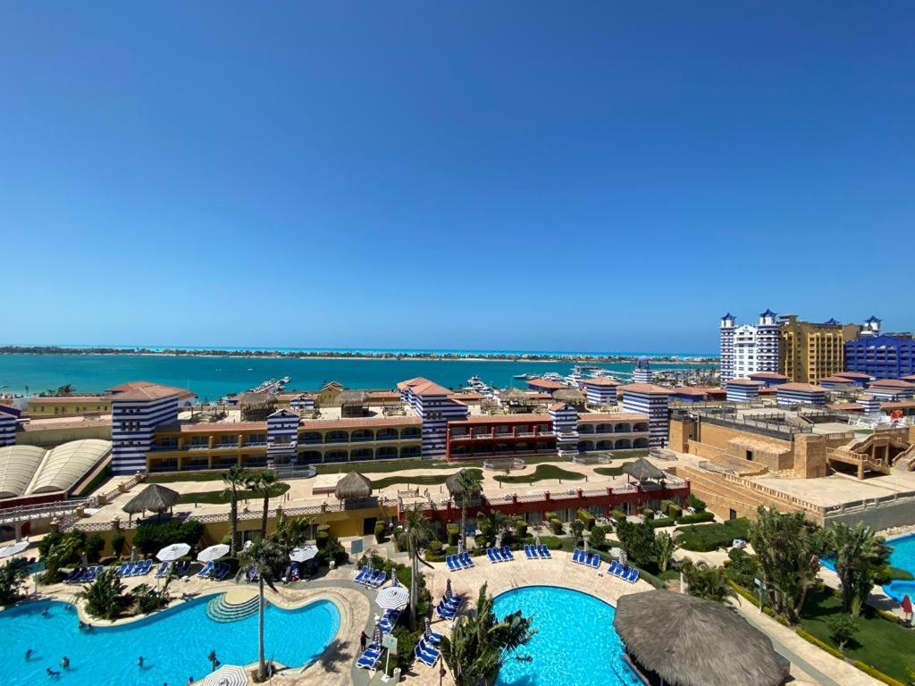 Porto Marina Resort Chalets Families Only Ел Аламейн Екстериор снимка