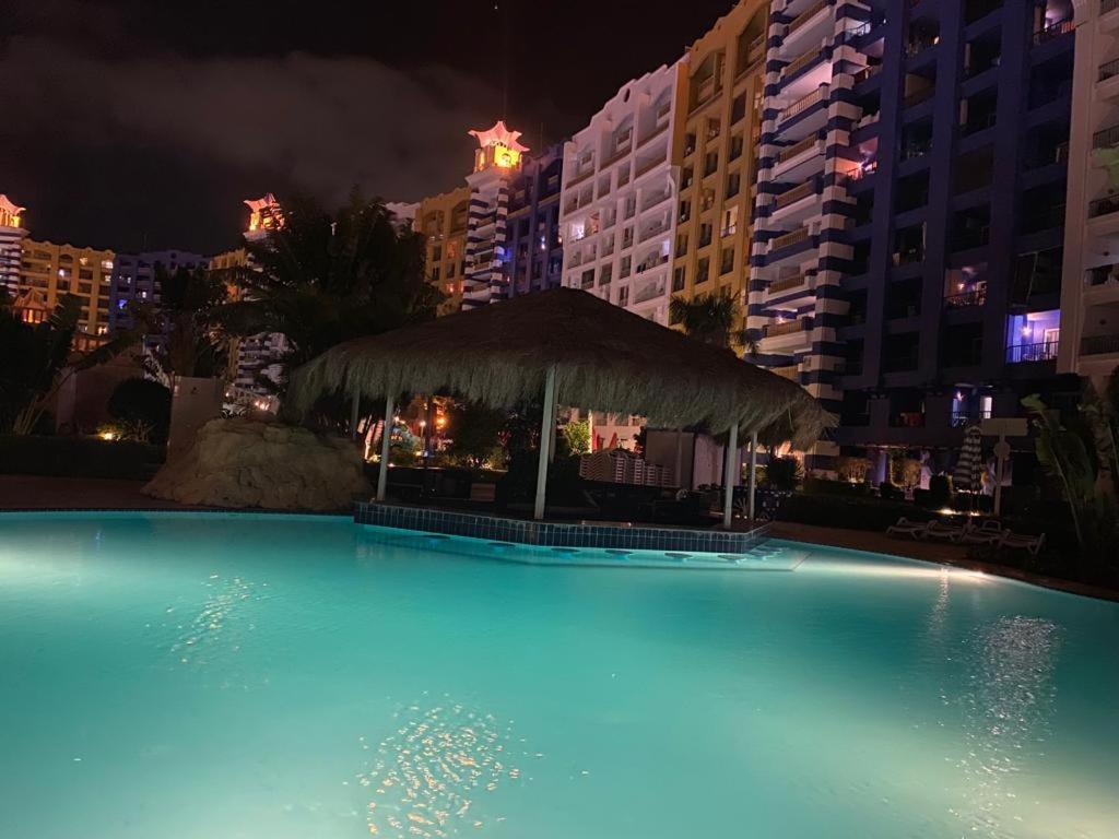Porto Marina Resort Chalets Families Only Ел Аламейн Екстериор снимка