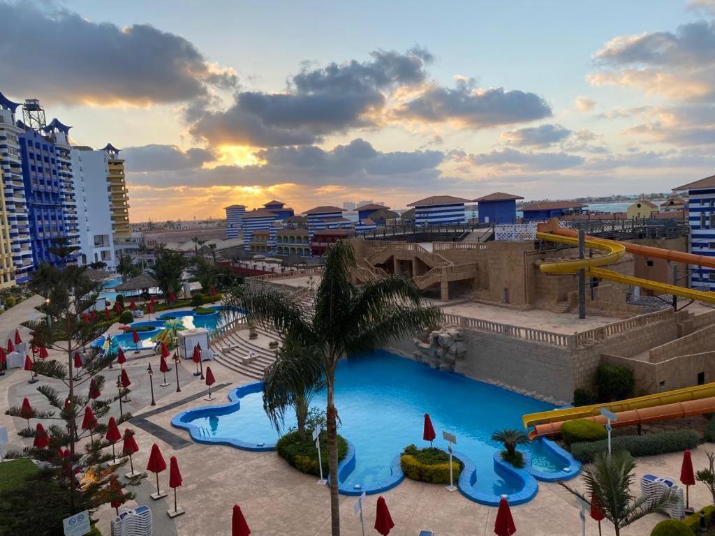 Porto Marina Resort Chalets Families Only Ел Аламейн Екстериор снимка