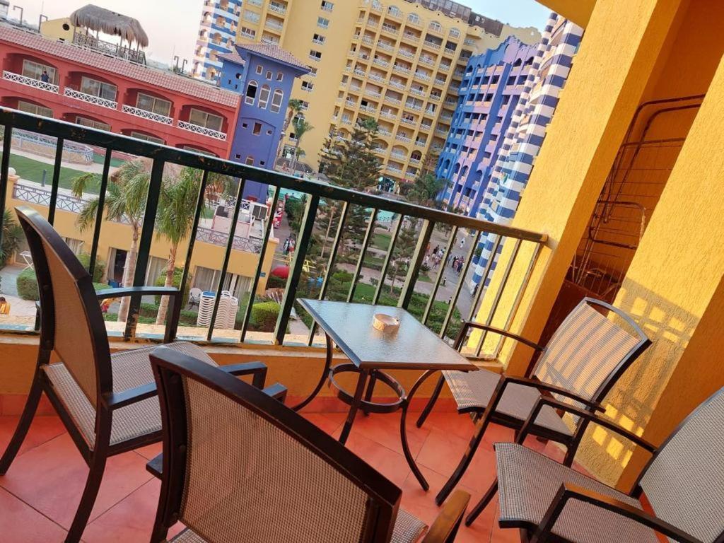 Porto Marina Resort Chalets Families Only Ел Аламейн Екстериор снимка