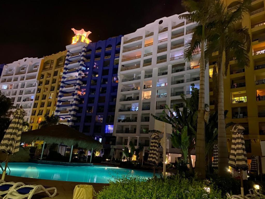 Porto Marina Resort Chalets Families Only Ел Аламейн Екстериор снимка